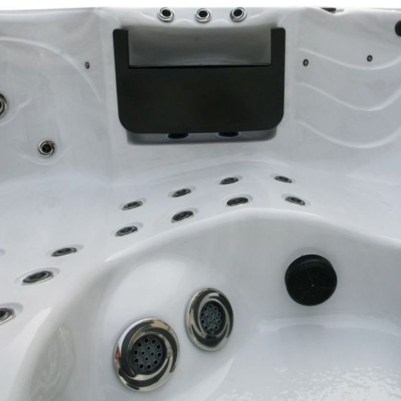 H2O 4500 in.temp Series 32A Hot Tub 2150 x 2150 x 900 mm