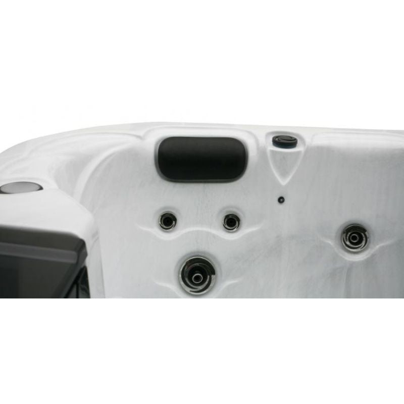 H2O Retreat Plus 13A Plug & Play Hot Tub 2000 x 2000 x 880 mm