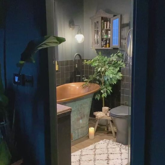 Copper Bathtub Interior & Blue-Green Patina Exterior with Beading on Base 1700mm video 